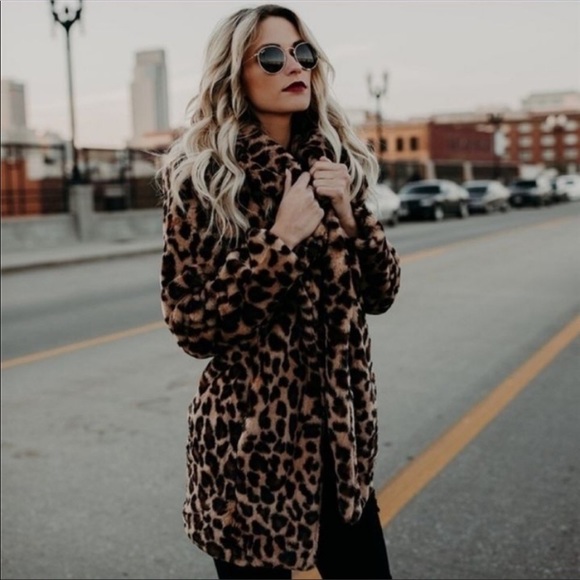 SALE!! Was $59 Plush Leopard Faux Fur Jacket - Picture 3 of 8